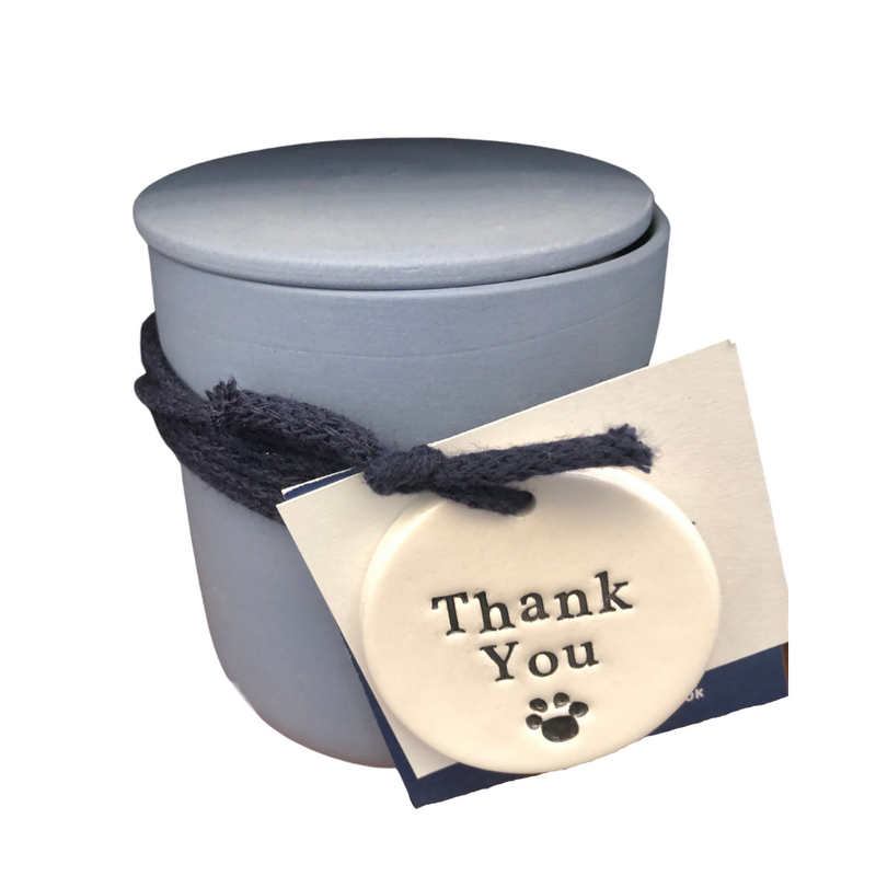 Blue Candle With Gift Decoration - Tonka Bean & Patchouli